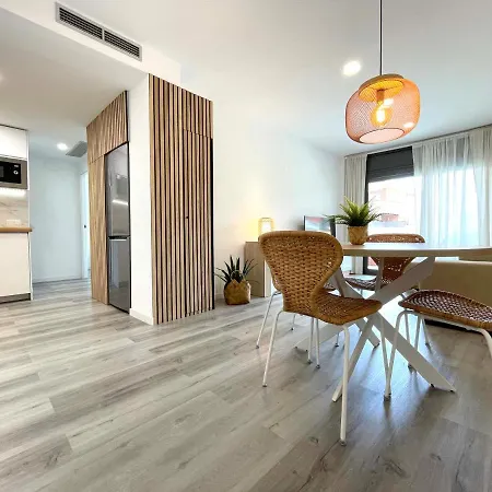 شقة Luxurycambrils Resort&spa *