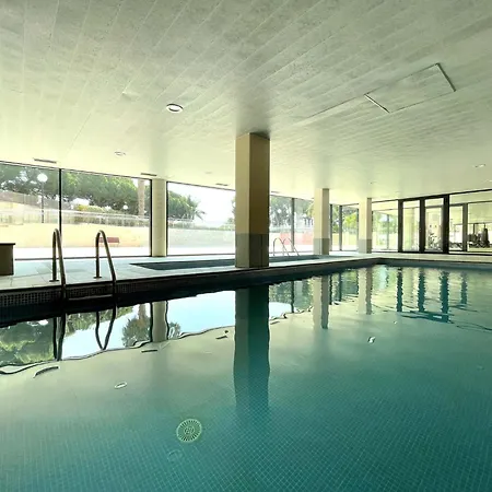 Luxurycambrils Resort&spa *