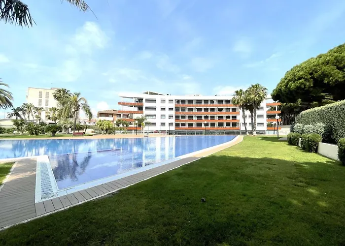 Luxurycambrils Resort&spa *